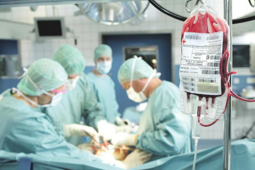 Fürs Überleben notwendig: Auch bei Operationen in Krankenhäusern kommt das gespendete Blut zum Einsatz. Fürs Überleben notwendig: Auch bei Operationen in Krankenhäusern kommt das gespendete Blut zum Einsatz.