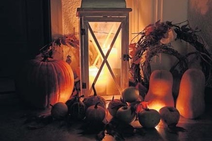 Herbstlicher Lichterglanz mischt sich mit stimmungsvoller Musik. Foto: Lemme Herbstlicher Lichterglanz mischt sich mit stimmungsvoller Musik. Foto: Lemme