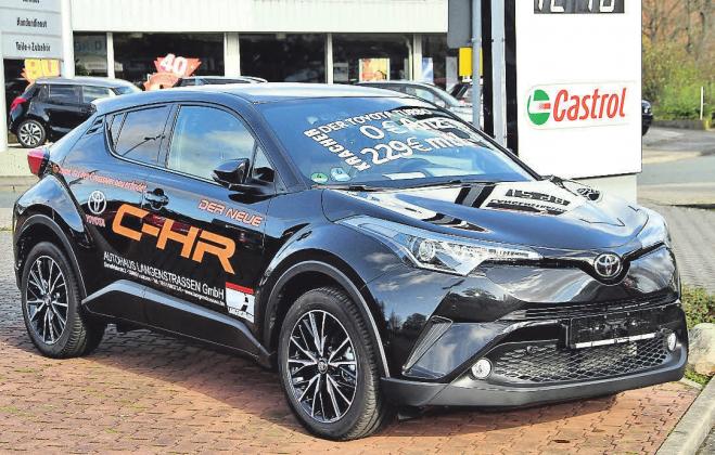 Sportlich im Fahren und dynamisch in der Optik: der neue Toyota C-HR. Sportlich im Fahren und dynamisch in der Optik: der neue Toyota C-HR.