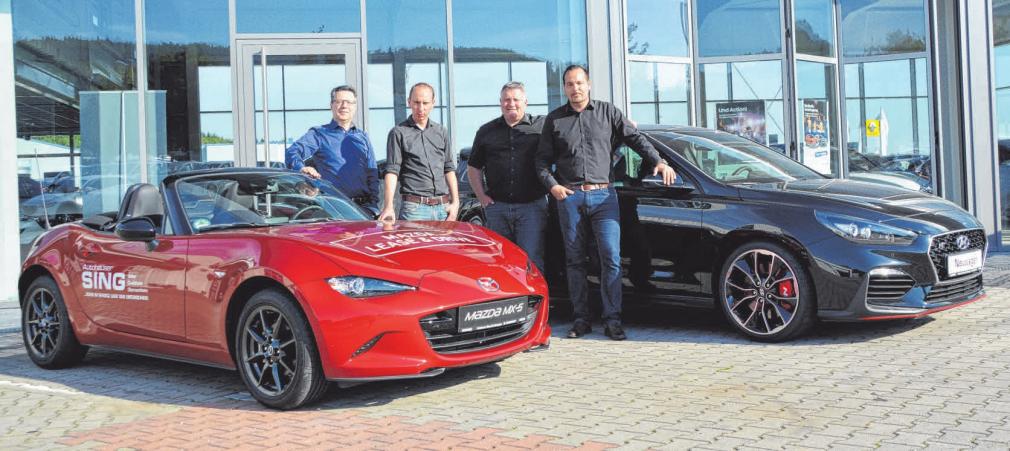 Das Team vom Autohaus Sing freut sich auf zahlreichen Besuch am Samstag. FOTO: MM