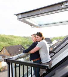 Ein sogenanntes Cabrio-Dachflächenfenster. Foto: Velux Deutschland GmbH 