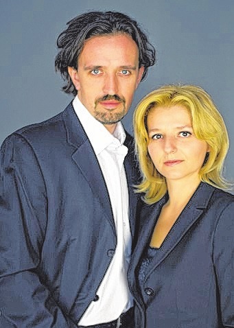 Das Klavier-Duo Oleksiy Kushnir und Olha Cipak wird Beethovens Neunte spielen. Das Klavier-Duo Oleksiy Kushnir und Olha Cipak wird Beethovens Neunte spielen.