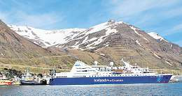 Großartige Erlebnisse und kleine Passagierzahlen verspricht eine Island-Kreuzfahrt mit der OCEAN DIAMOND