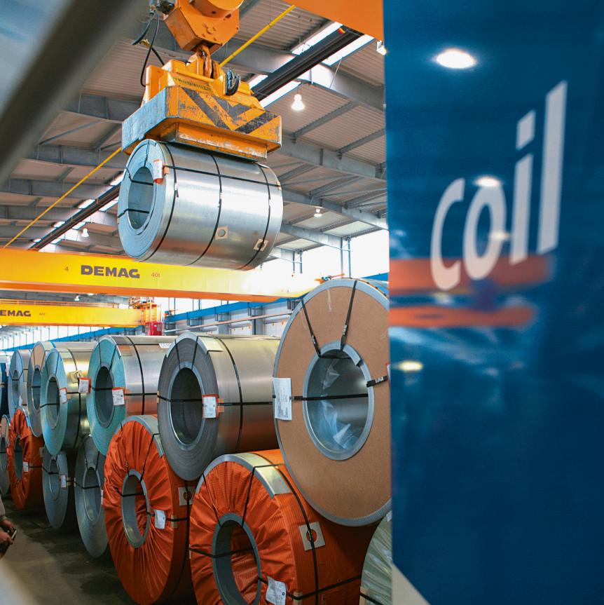 In its steel centres Imperial stores coils at perfect climatic conditions.