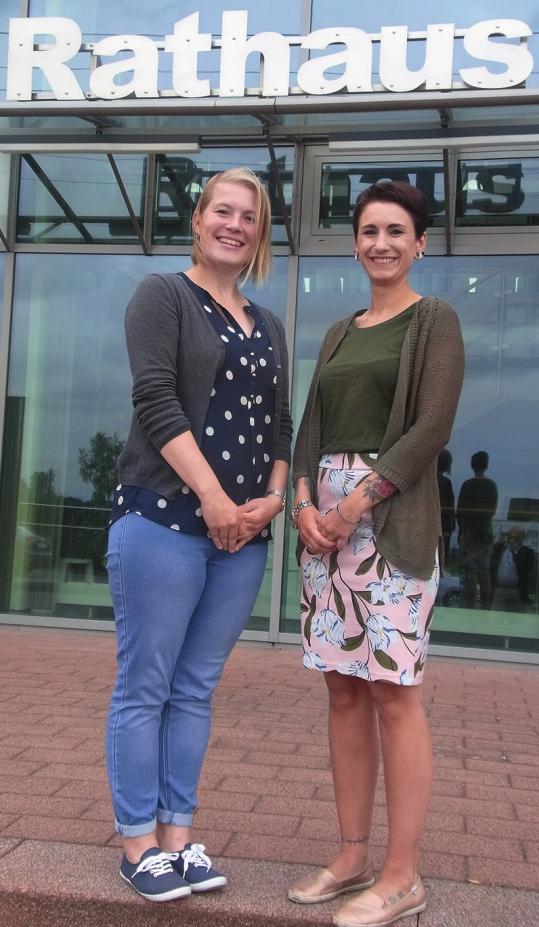 Immer ganz nah dran an den Wünschen der Kids: Anne-Kathrin Salefsky (li.) und Jenni Drees von der Jugendpflege der Samtgemeinde. Foto: Photowerk Immer ganz nah dran an den Wünschen der Kids: Anne-Kathrin Salefsky (li.) und Jenni Drees von der Jugendpflege der Samtgemeinde. Foto: Photowerk