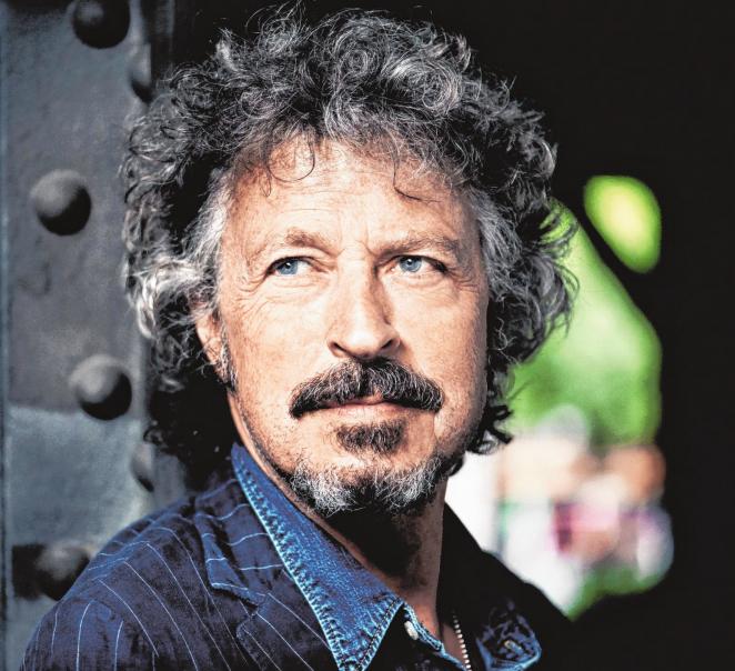 Vollblutmusiker Wolfgang Niedecken lässt sich gerne von verschiedenen Einflüssen inspirieren. BILD: MATHIAS BOTHOR Vollblutmusiker Wolfgang Niedecken lässt sich gerne von verschiedenen Einflüssen inspirieren. BILD: MATHIAS BOTHOR