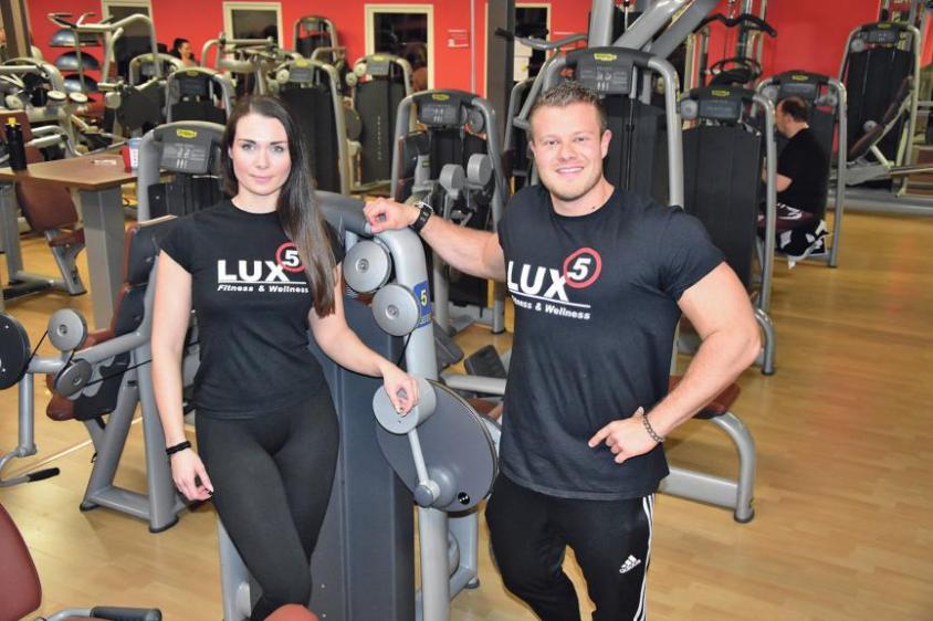 Jennifer Kohne und Jan Saffe haben ihr Fitness-Studio neu konzipiert. Foto: sta Jennifer Kohne und Jan Saffe haben ihr Fitness-Studio neu konzipiert. Foto: sta