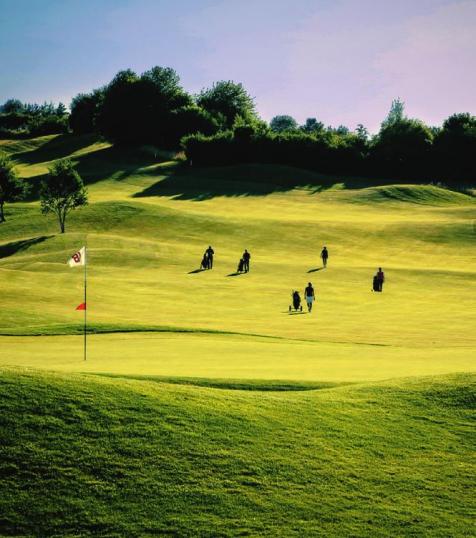 Jura Golf Park mit seinen 45 Golfbahnen Image 2 Jura Golf Park mit seinen 45 Golfbahnen Image 2