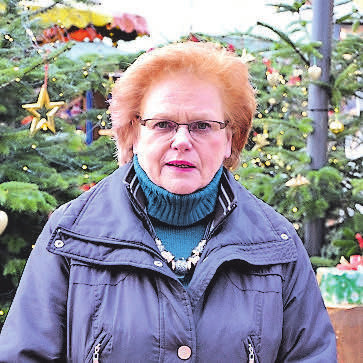 Ulla Völkner (64) ist Vorsitzende der Interessengemeinschaft (IG) Weihnachtsdorf in Barsinghausen – ein Vollzeitjob in der Weihnachtszeit.