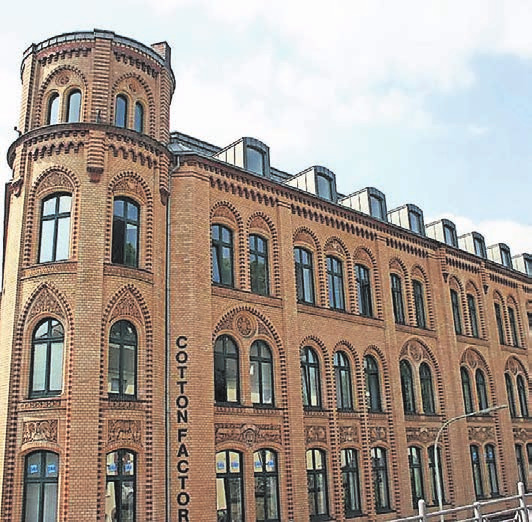 Das Gebäude der Zwirnerei Hebebrand gehört zu den bedeutendsten Bauten der Textilindustrie in Deutschland. Foto: Tanja Heil Das Gebäude der Zwirnerei Hebebrand gehört zu den bedeutendsten Bauten der Textilindustrie in Deutschland. Foto: Tanja Heil