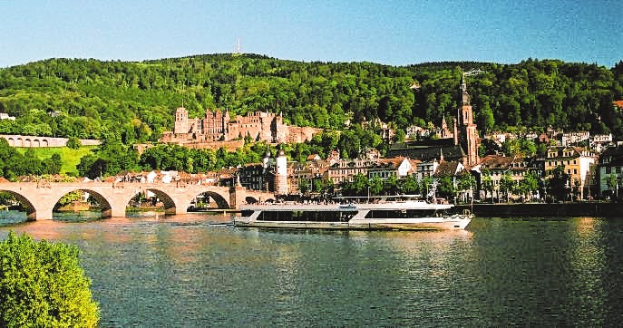 Alle Schiffe der Weissen Flotte fahren nun mit umweltfreundlicherem Treibstoff. Bild: Johannes Öfner Alle Schiffe der Weissen Flotte fahren nun mit umweltfreundlicherem Treibstoff. Bild: Johannes Öfner
