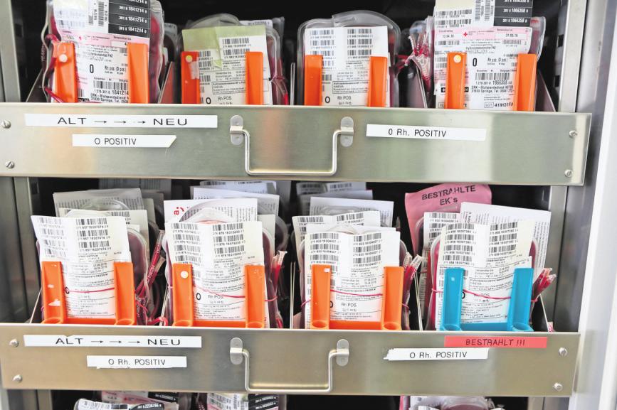 Blutbank im Klinikum: Moderne Operationstechniken reduzieren den Blutverlust – Spenden sind aber unverzichtbar. FOTO: S. BISCH Blutbank im Klinikum: Moderne Operationstechniken reduzieren den Blutverlust – Spenden sind aber unverzichtbar. FOTO: S. BISCH