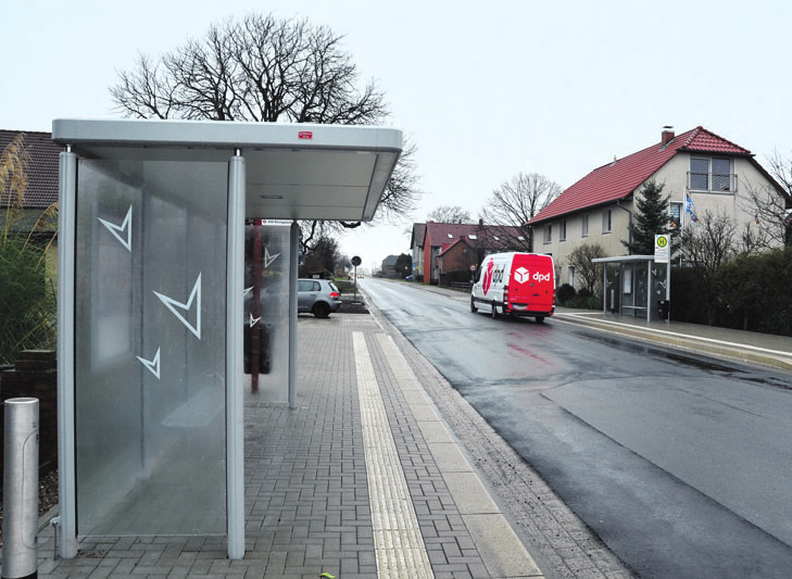 Die neuen Bushaltestellen in Almke – die Arbeiten an der L290 sind so gut wie abgeschlossen und die Ortsdurchfahrt ist wieder frei. Die neuen Bushaltestellen in Almke – die Arbeiten an der L290 sind so gut wie abgeschlossen und die Ortsdurchfahrt ist wieder frei.