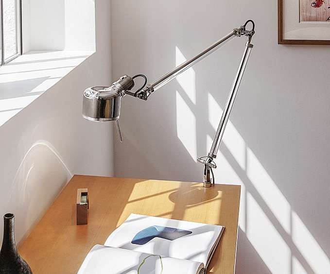 Neuinterpretation der Arbeitsleuchte: JOB von Serien.lighting. FOTO: HFR Neuinterpretation der Arbeitsleuchte: JOB von Serien.lighting. FOTO: HFR