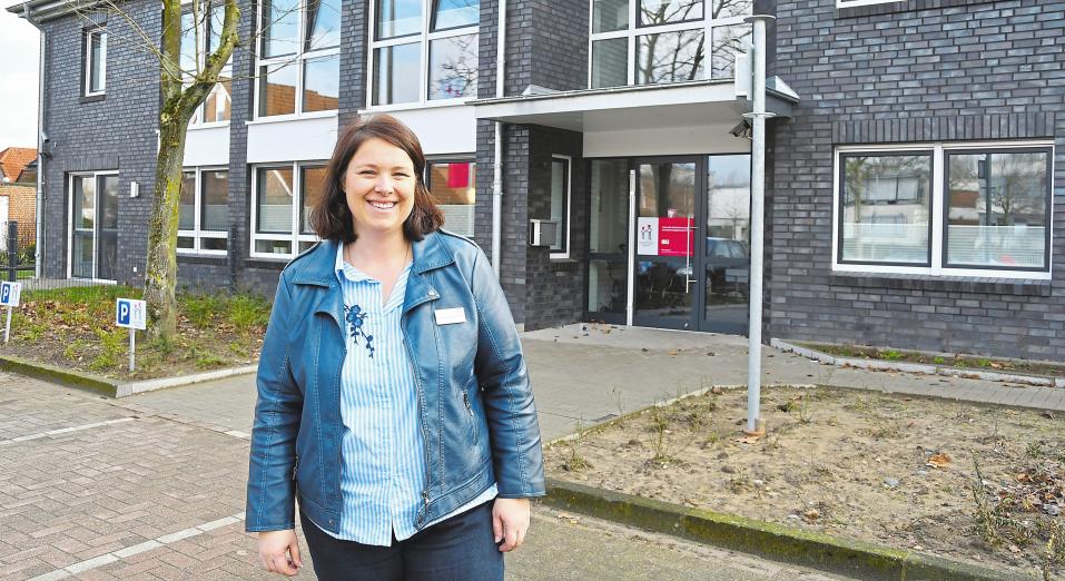 Tina Deipenbrock verfügt über mehrjährige Leitungserfahrung im Kinderland-Verbund und leitet das Kinderland an der Teichstraße. Fotos: Pia Weinekötter Tina Deipenbrock verfügt über mehrjährige Leitungserfahrung im Kinderland-Verbund und leitet das Kinderland an der Teichstraße. Fotos: Pia Weinekötter