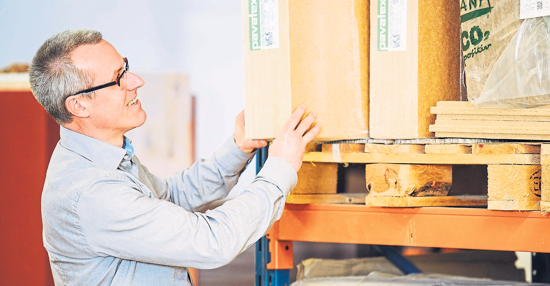 Ob Baumaterialien hohen Nachhaltigkeitsstandards entsprechen, kann man per Servicedatenbank einfach ermitteln. Foto: djd/natureplus