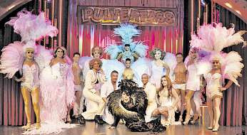 Die aktuelle Show „Queens Of The Night“ im Pulverfass Cabaret ist eine rasante Revue mit tollen Star-Parodien