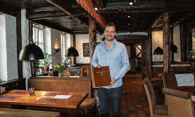 Alexander Pokorny, Inhaber vom Steak-House Nr. 1, ist immer auf der Suche nach besonderen Fleisch-Spezialitäten. FOTO: HFR Alexander Pokorny, Inhaber vom Steak-House Nr. 1, ist immer auf der Suche nach besonderen Fleisch-Spezialitäten. FOTO: HFR