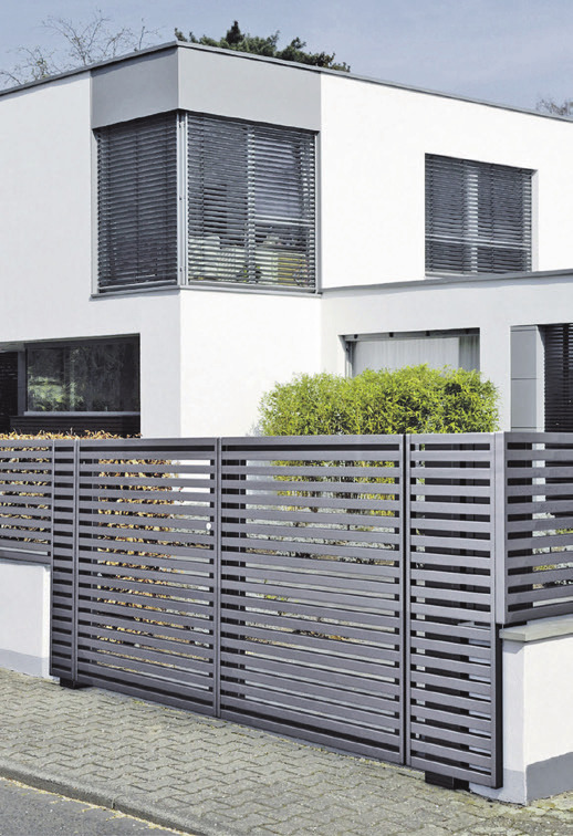 Aluminium-Zäune verbinden Langlebigkeit und Robustheit mit einer ansprechenden Optik. Foto: djd/GUARDI GmbH Aluminium-Zäune verbinden Langlebigkeit und Robustheit mit einer ansprechenden Optik. Foto: djd/GUARDI GmbH