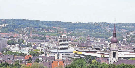 Die Bautätigkeit in Wuppertal hinkt hinter denen der Städte der Rheinschiene hinterher, beklagt das Wuppertaler Handwerk. Die Bautätigkeit in Wuppertal hinkt hinter denen der Städte der Rheinschiene hinterher, beklagt das Wuppertaler Handwerk.