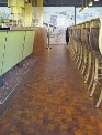 In repräsentativen Räumen wie Restaurants oder anderen öffentlichen Gebäuden kommt Holzpflaster „RE“ zum Einsatz. Foto: Fachverband Holzpflaster/OPW Oltmanns & Willms