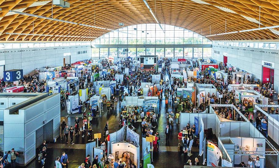 Bis zu 10.000 Schülerinnen und Schüler besuchen die Messe bereits am ersten Tag. FOTO: A. RUDOLPH Bis zu 10.000 Schülerinnen und Schüler besuchen die Messe bereits am ersten Tag. FOTO: A. RUDOLPH