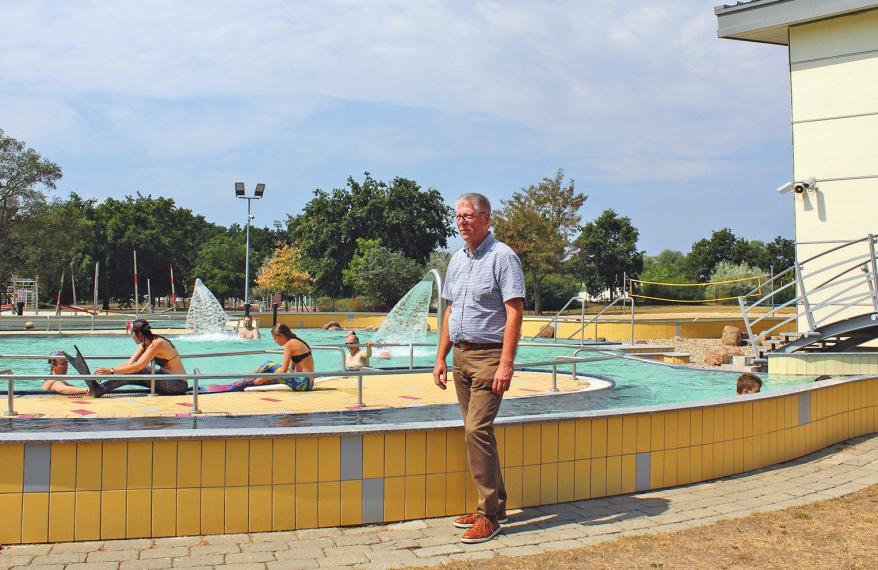 Das BadeLand – ein tolles Freizeitbad mit attraktiven Möglichkeiten der Erholung. Das BadeLand – ein tolles Freizeitbad mit attraktiven Möglichkeiten der Erholung.
