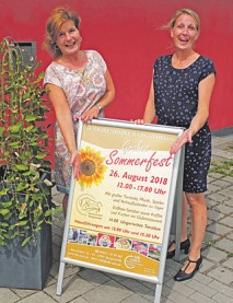 Frauke Vogel-Brewing und Bettina Giese haben ein buntes Programm zum Sommerfest zusammengestellt Foto: stb-care