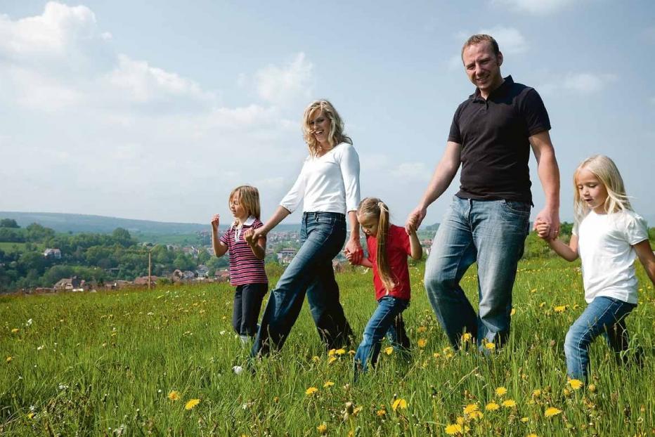 Spazieren gehen fördert die Gesundheit Gesundheit