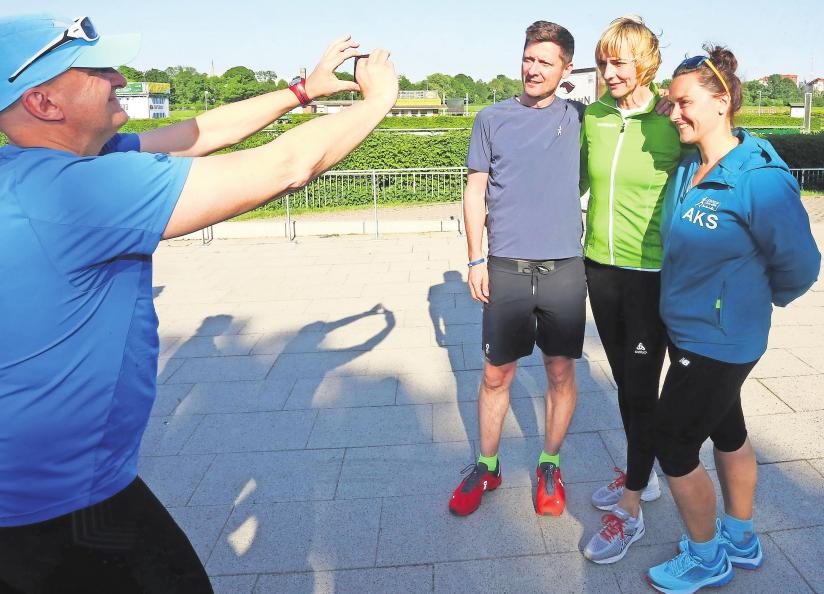 Sogar ein Foto mit Heike Drechsler gibt es bei „Lauf geht‘s!“. Foto: André Kempner Sogar ein Foto mit Heike Drechsler gibt es bei „Lauf geht‘s!“. Foto: André Kempner