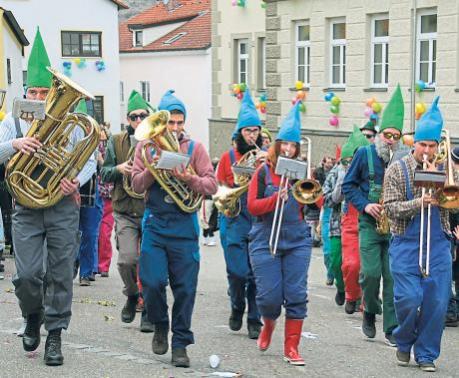 Gaudiwurm mit langer Tradition Image 3 Gaudiwurm mit langer Tradition Image 3