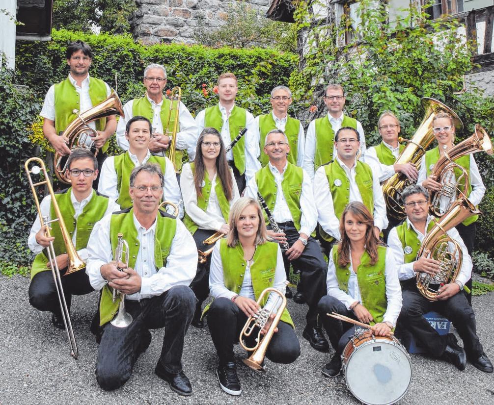 Die Burgspatzen aus Fronhofen sind eine Unterabteilung des Musikverein Fronhofen. Unter der Leitung von Viktor Schill spielen sie ein breit gefächertes Repertoire an unterhaltsamer Blasmusik. Als kleine Besetzung mit knapp 20 Musikern unterhalten sie die Gäste optimal von der Polka bis hin zum Marsch und moderner Literatur ist für jeden Geschmack das Richtige dabei. Die Musiker sind am Sonntag ab 18 Uhr für die Gäste da und unterhalten zum reichhaltigem Vesper. FOTO: VERANSTALTER