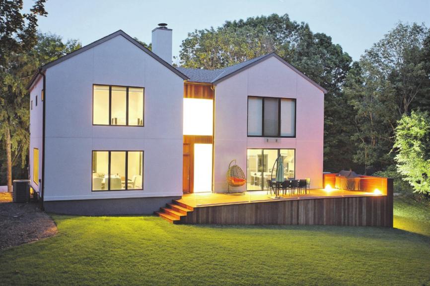 Bei der Planung eines neuen Hauses oder bei einer Modernisierung sollte man nicht an der Installation von Elektro- und Kommunikationsanschlüssen sparen. Foto:djd/E.ON/thx Bei der Planung eines neuen Hauses oder bei einer Modernisierung sollte man nicht an der Installation von Elektro- und Kommunikationsanschlüssen sparen. Foto:djd/E.ON/thx