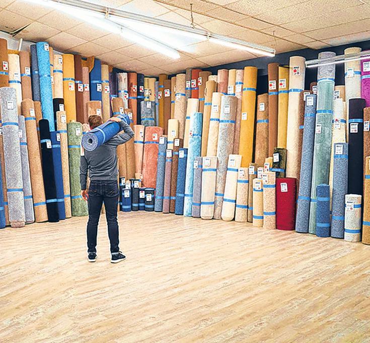 Bei Knutzen sind über 20 000 Quadratmeter an Teppichbodenresten und Sonderposten eingetroffen. FOTO: KNUTZEN Bei Knutzen sind über 20 000 Quadratmeter an Teppichbodenresten und Sonderposten eingetroffen. FOTO: KNUTZEN