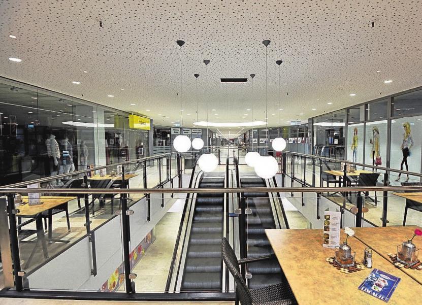 Geprägt von Licht, Helligkeit und zeitloser Eleganz bietet das City-Center-Gersthofen eine angenehme Wohlfühlatmosphäre. Foto: VIB Vermögen AG Geprägt von Licht, Helligkeit und zeitloser Eleganz bietet das City-Center-Gersthofen eine angenehme Wohlfühlatmosphäre. Foto: VIB Vermögen AG