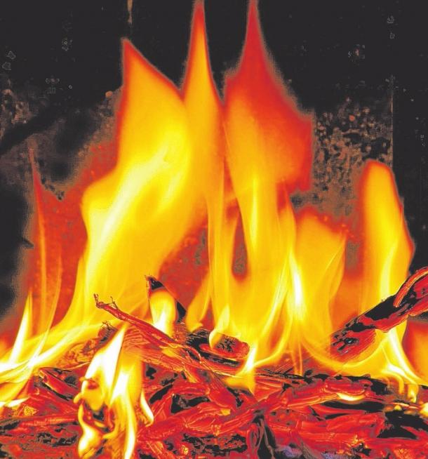 Feuer und Flamme stehen während der Kachelofentage im Fokus. FOTO: LIANEM/FOTOLIA Feuer und Flamme stehen während der Kachelofentage im Fokus. FOTO: LIANEM/FOTOLIA