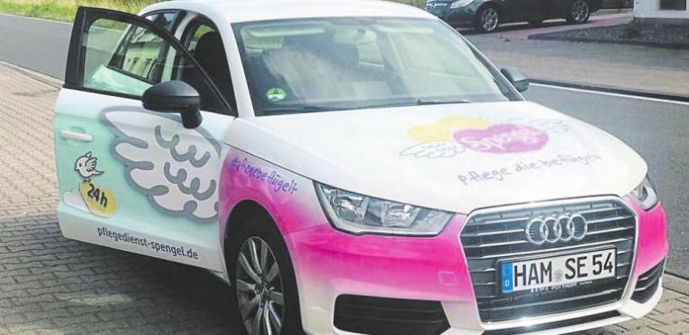 Wenn Engel reisen, sieht das so aus: Die Fahrzeuge des Pflegedienstes Spengel kommen im auffälligen Design daher.Foto: Spengel Wenn Engel reisen, sieht das so aus: Die Fahrzeuge des Pflegedienstes Spengel kommen im auffälligen Design daher.Foto: Spengel