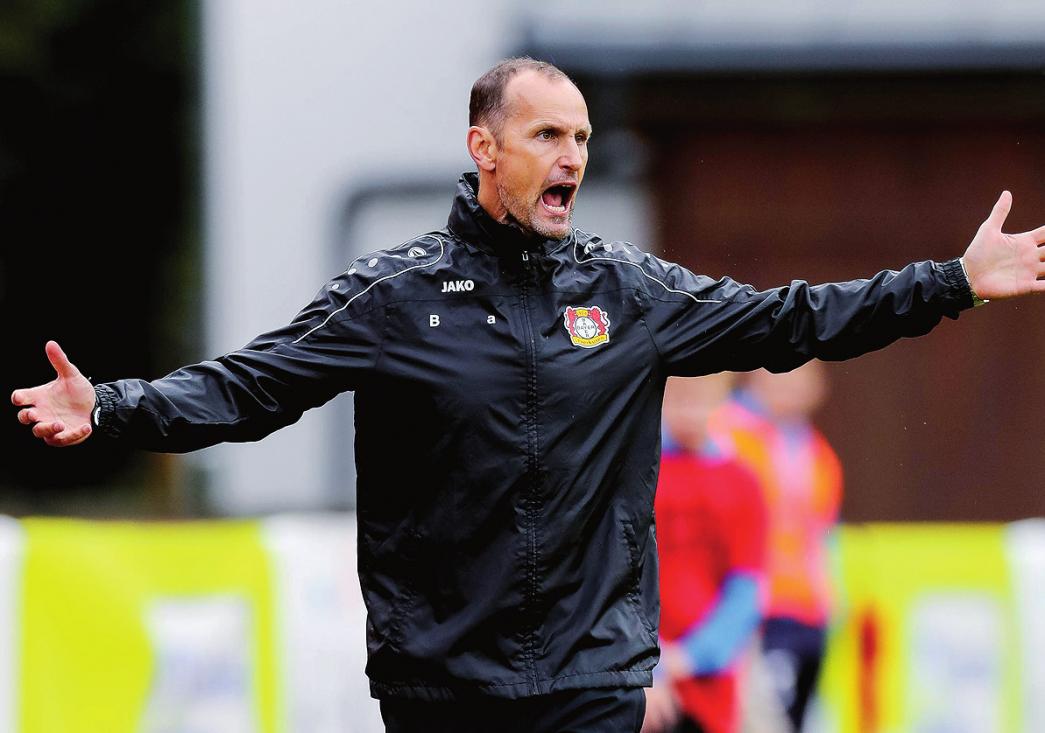 Stieg als Trainer gegen Wolfsburg in die 3. Liga auf: Bayers neuer Coach Heiko Herrlich.