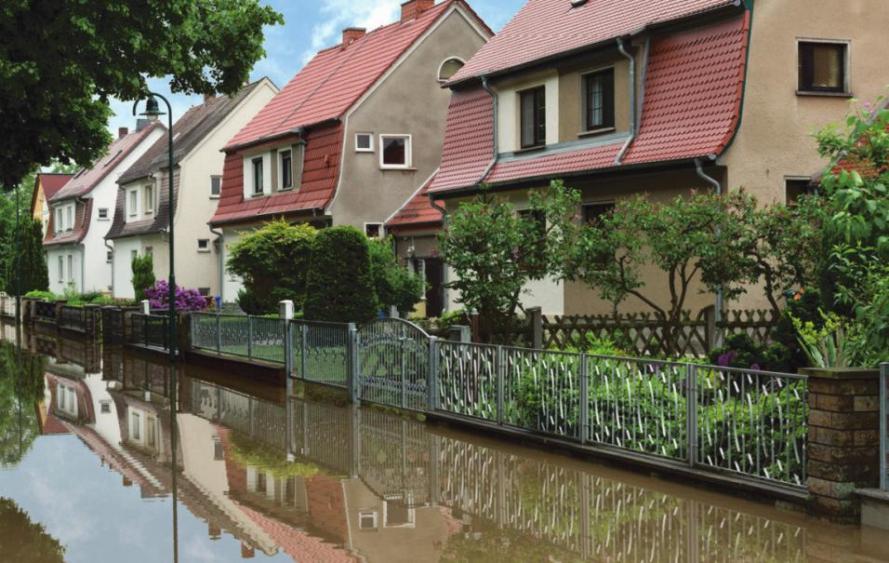 Immer häufiger werden Keller und Souterrain-Wohnungen durch heftige Niederschläge „geflutet“  Fotos: ZVSHK