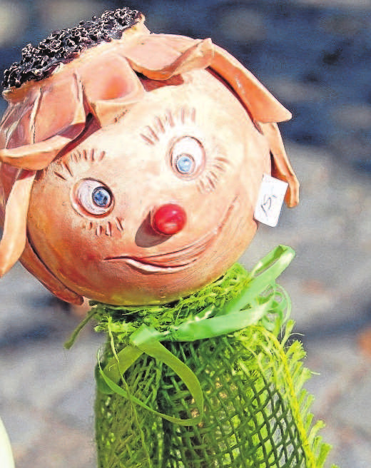 Reizende Mitbringsel: 13 Kunsthandwerker aus nah und fern stellen ihre außergewöhnlichen und einmaligen Handwerksstücke aus. Foto: Alexandra Wilbert/WG Reizende Mitbringsel: 13 Kunsthandwerker aus nah und fern stellen ihre außergewöhnlichen und einmaligen Handwerksstücke aus. Foto: Alexandra Wilbert/WG