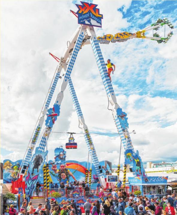 Für Wagemutige: Der XXL-Höhenrausch auf dem Kiliani-Volksfest. FOTO GOETZKE