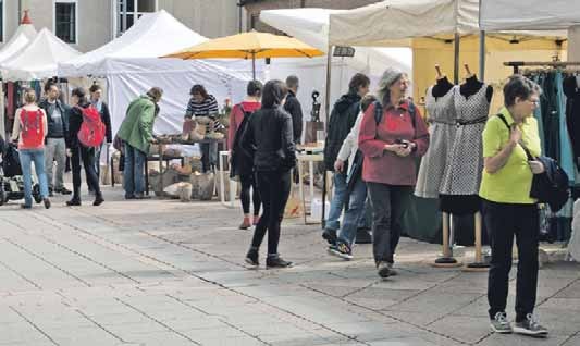 Viel Los In Neu Ulm Verkaufsoffener Sonntag Museumsfest Und Markt Fur Kunsthandwerk Ehingen Schwabische Zeitung