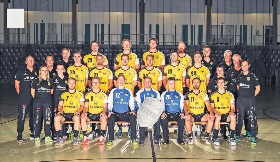 1. Reihe von links: Physiotherapeutin Laura Kramp, Physiotherapeutin Carolin Weiß, Lukas Wucherpfennig, Felix Sproß, Konstantin Poltrum, Jan Kulhanek, Fabian Apfel, Sebastian Weber, Max Jaeger, Trainer Jan Gorr2. Reihe von links: Athletiktrainer Martin Zawieja, Teamarzt Dr. Gerolf Bergenthal, Jakob Knauer, Florian Billek, Pontus Zetterman, Tobias Varvne, Petr Linhart, Christoph Neuhold, Betreuerin Sonja Hennig, Co-Trainer Ralf Baucke3. Reihe von links: Physiotherapeut Sebastian Weiß, Marcel Timm, Markus Hagelin, Philipp Barsties, Anton Prakapenia, Teammanager Florian Schmidt, Teammanager Thomas Krug 1. Reihe von links: Physiotherapeutin Laura Kramp, Physiotherapeutin Carolin Weiß, Lukas Wucherpfennig, Felix Sproß, Konstantin Poltrum, Jan Kulhanek, Fabian Apfel, Sebastian Weber, Max Jaeger, Trainer Jan Gorr2. Reihe von links: Athletiktrainer Martin Zawieja, Teamarzt Dr. Gerolf Bergenthal, Jakob Knauer, Florian Billek, Pontus Zetterman, Tobias Varvne, Petr Linhart, Christoph Neuhold, Betreuerin Sonja Hennig, Co-Trainer Ralf Baucke3. Reihe von links: Physiotherapeut Sebastian Weiß, Marcel Timm, Markus Hagelin, Philipp Barsties, Anton Prakapenia, Teammanager Florian Schmidt, Teammanager Thomas Krug