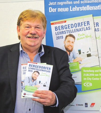 Ernst Heilmann präsentiert den Lehrstellenatlas 2019. Foto: Schreiber