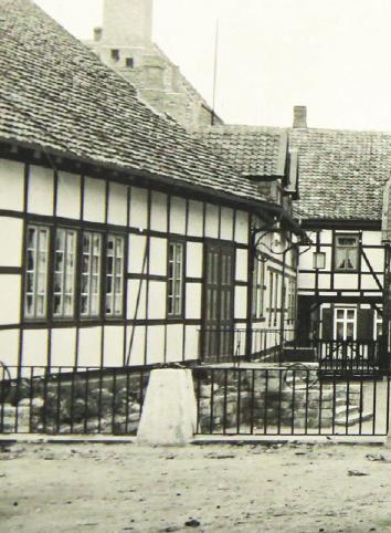 Blick in den Hof des Hoffmannhauses nach dem Umbau 1936. Blick in den Hof des Hoffmannhauses nach dem Umbau 1936.
