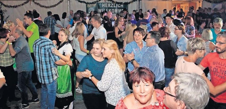 Für beste Stimmung zur Kirmes wird auch in diesem Jahr gesorgt sein. Fotos: Müller