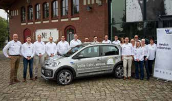 Das Auto Wichert Fuhrpark-Team mit Verkaufsleiter Immo Schneider (ganz links)  Foto: Auto Wichert