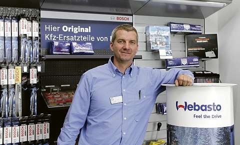 Nahezu jedes Auto lässt sich nachträglich mit einer Standheizung ausstatten, weiß Geschäftsführer Robert Paulus. FOTO: HFR Nahezu jedes Auto lässt sich nachträglich mit einer Standheizung ausstatten, weiß Geschäftsführer Robert Paulus. FOTO: HFR
