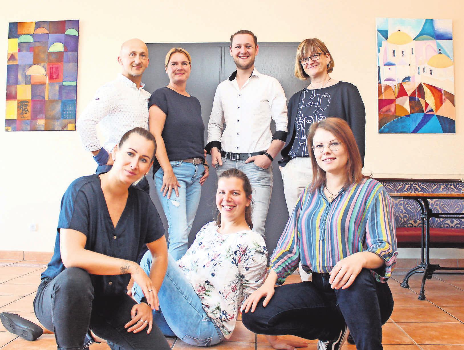 Das Tanzlehrer-Team Wöbbekind trainiert Ihren Kopf, Geist und Körper in Barsinghausen und Bad Nenndorf. Foto: Tobias Welz Das Tanzlehrer-Team Wöbbekind trainiert Ihren Kopf, Geist und Körper in Barsinghausen und Bad Nenndorf. Foto: Tobias Welz