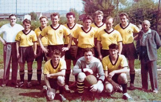 Die Mannschaft des SV Poltringen in den 1960er Jahren.